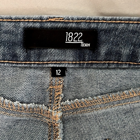 1822 DENIM High-Rise, Slim Boot Cut Jeans for Women. Size 12. - Picture 5 of 10
